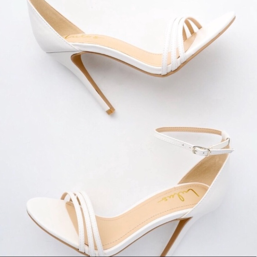 Lulu’s White Ankle Strap Sandals 🎀 - Picture 6 of 6